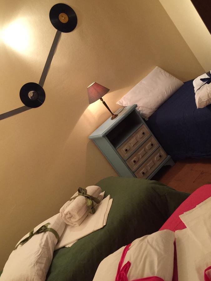Mantua Hostal Екстер'єр фото